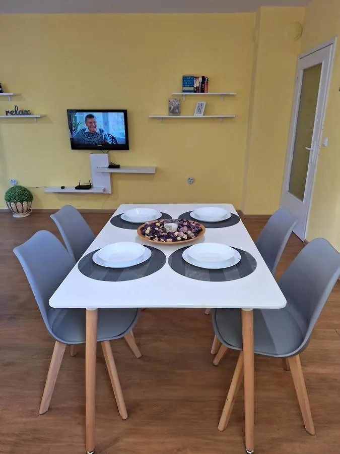 Top Location Harmony Apartment By Hostex Varna